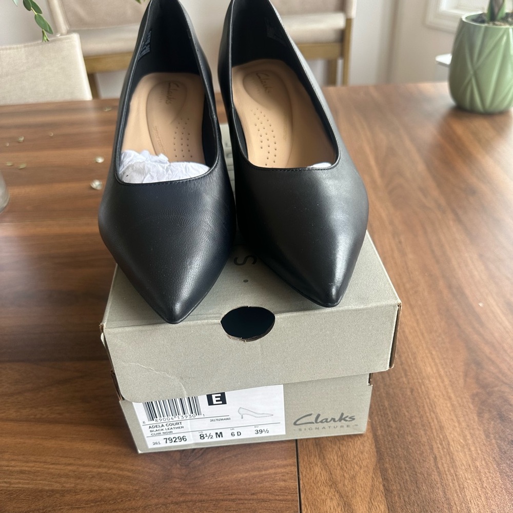 Clarks Black Pointed Toe Pumps